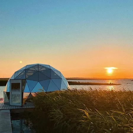 Exclusive Floating Dome On Islet Luxuszelt Reval